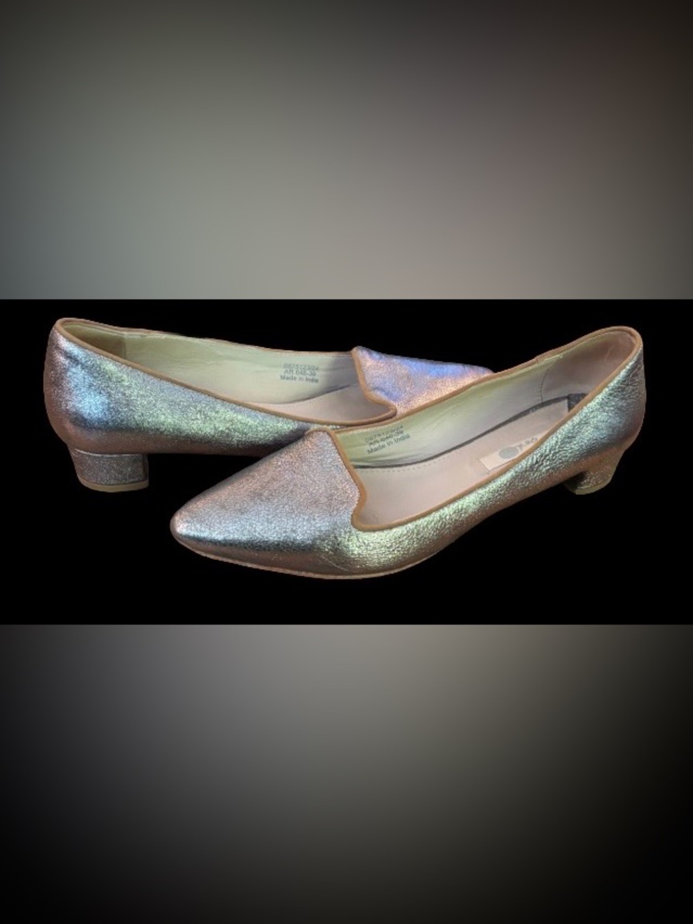 Boden metallic silver 1” block heel tuxedo style pumps WM 8 old money classic